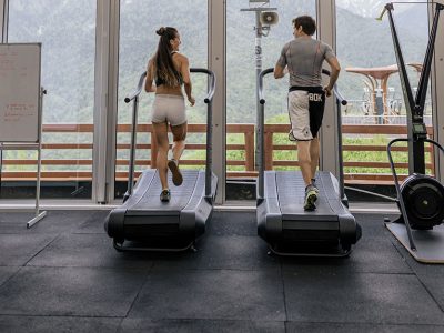 7 Best Curved Treadmills For Sale of 2022