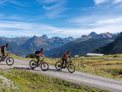 Mountain Bike vs Road Bike Speed – Which Is Faster?